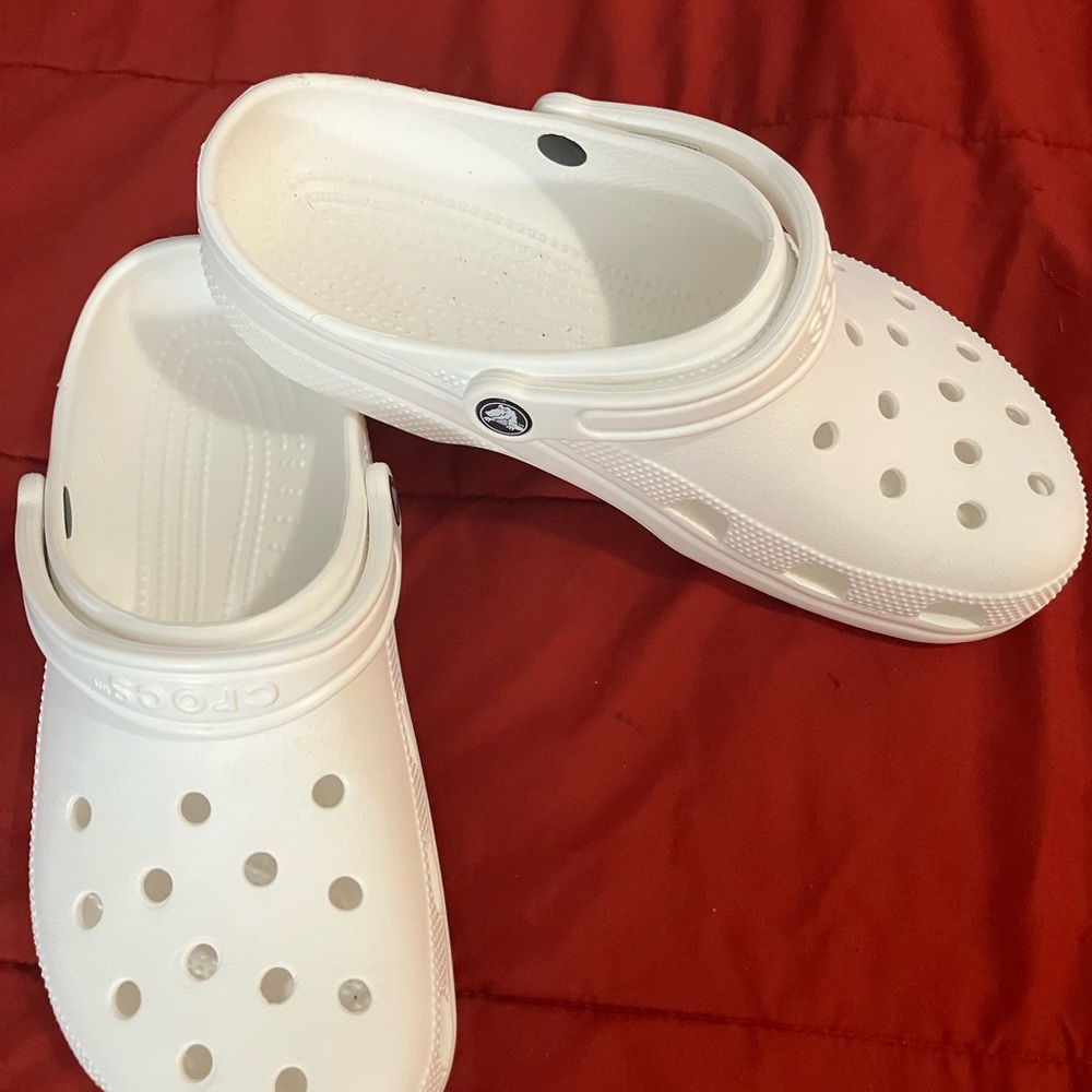 CROCS Classic White Clogs